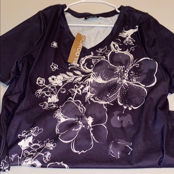 BloomChic Purple Graphic Short Sleeve Tee - Picture 4 of 6